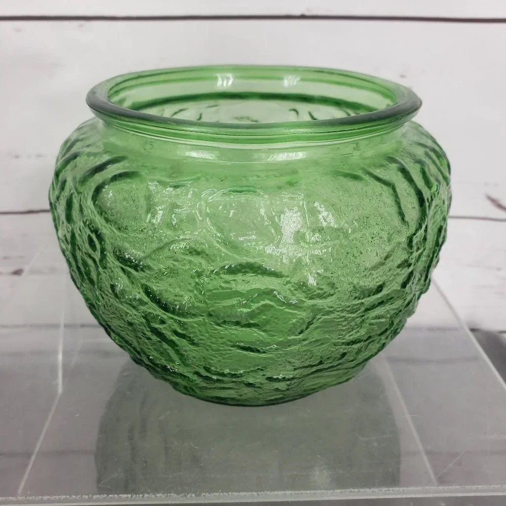 Vintage EO Brody Co Green Textured Round Depression Crinkle Glass Dish Candy Dis